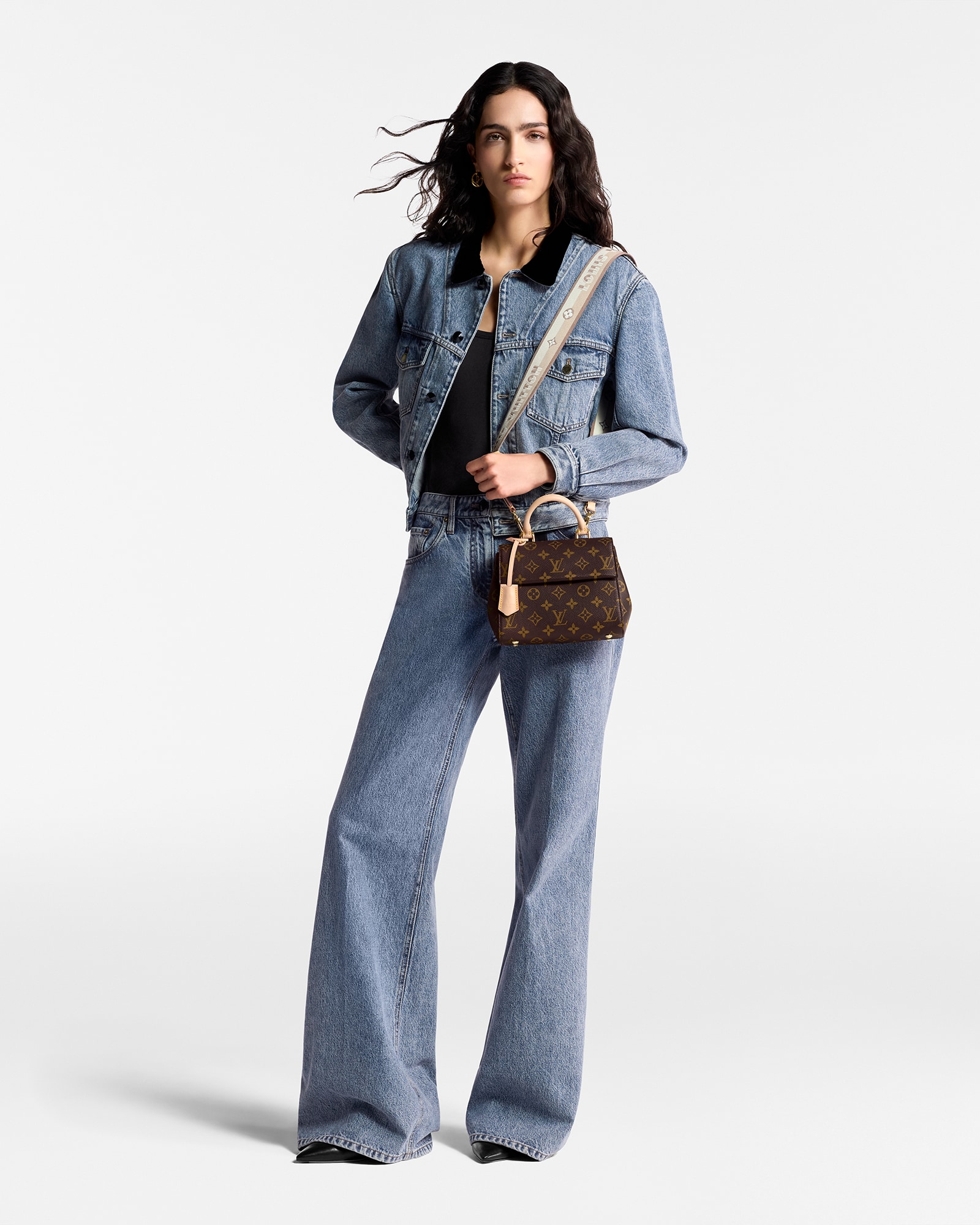 ☆LV☆直営店買付☆上品Mini Bag☆Cluny Mini☆Monogram☆